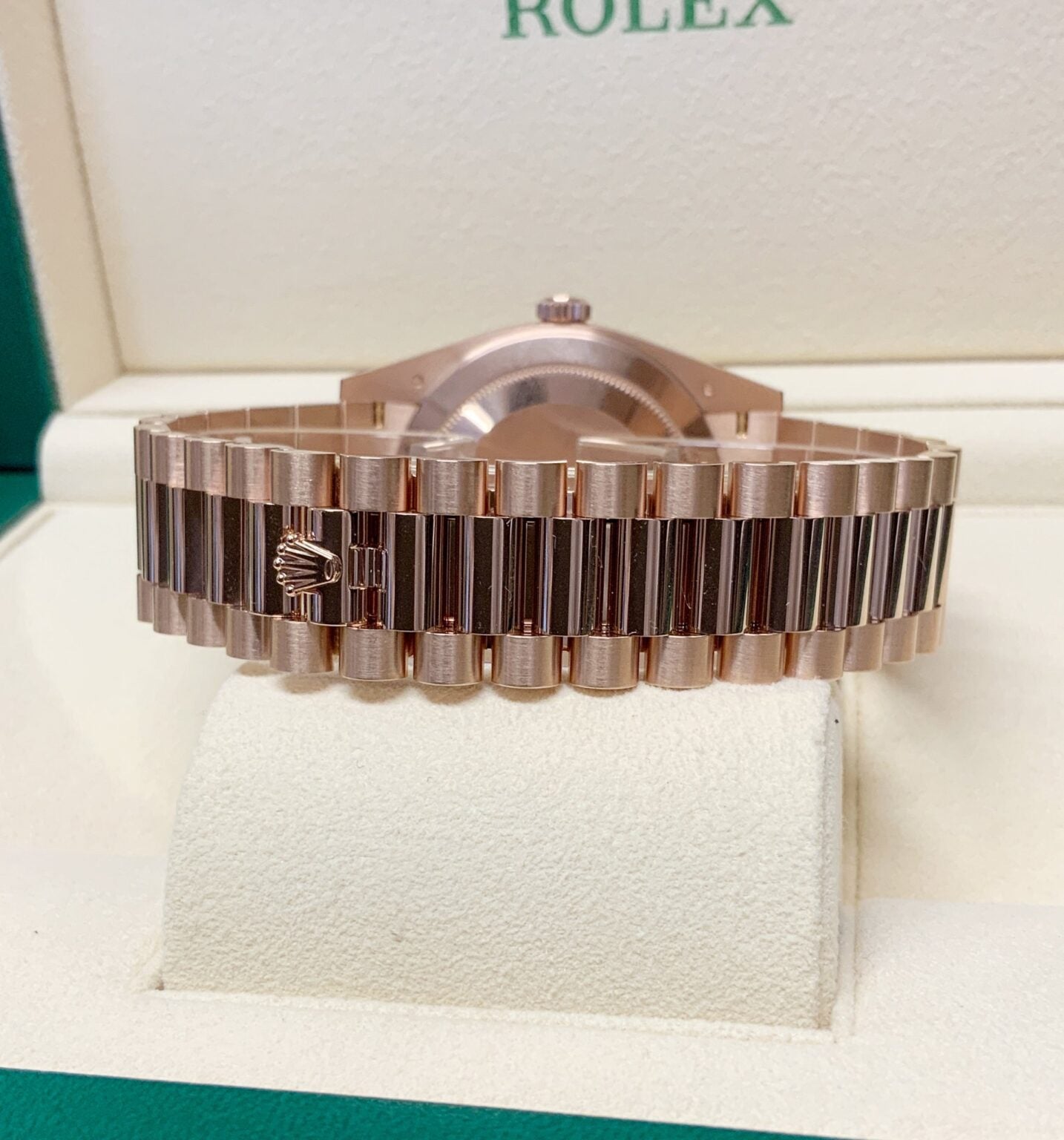 Rolex replica Day-Date Rose Gold olive dial