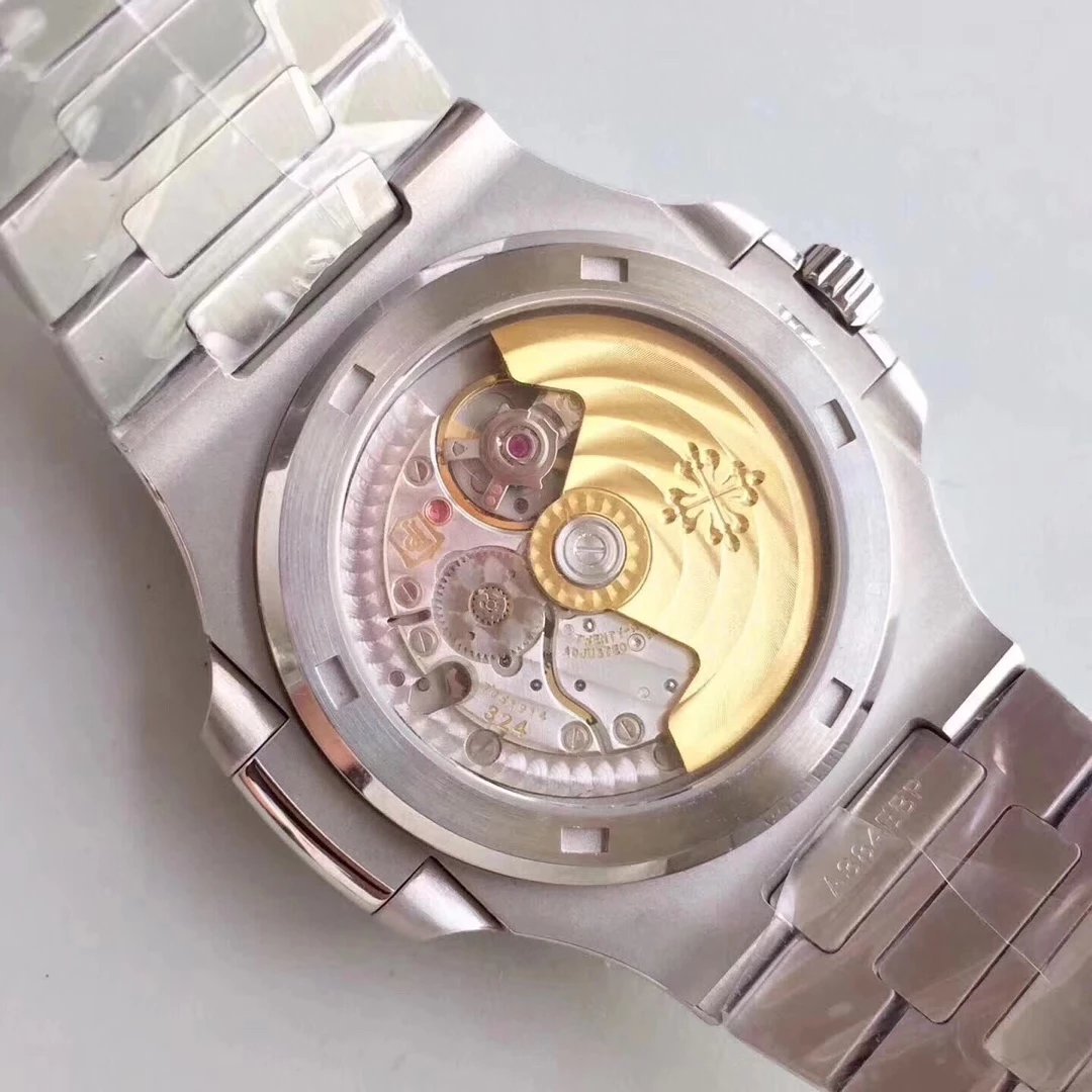 PATEK PHILIPPE ( nautilus)