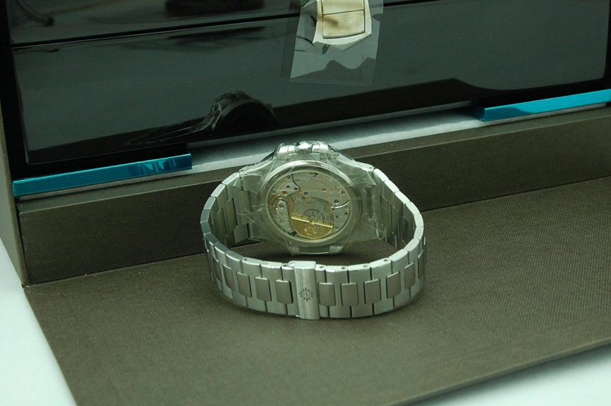 Patek nautilus 2025 fasi lunari