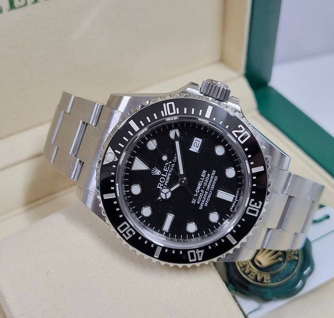 ROLEX (sea-dweller)