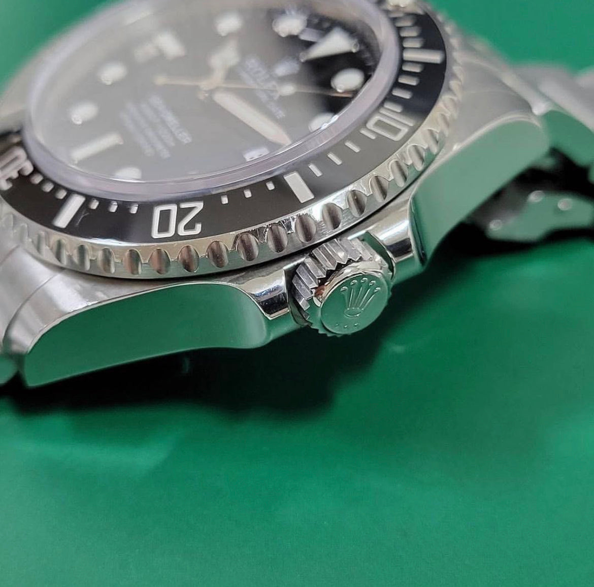 ROLEX (sea-dweller)